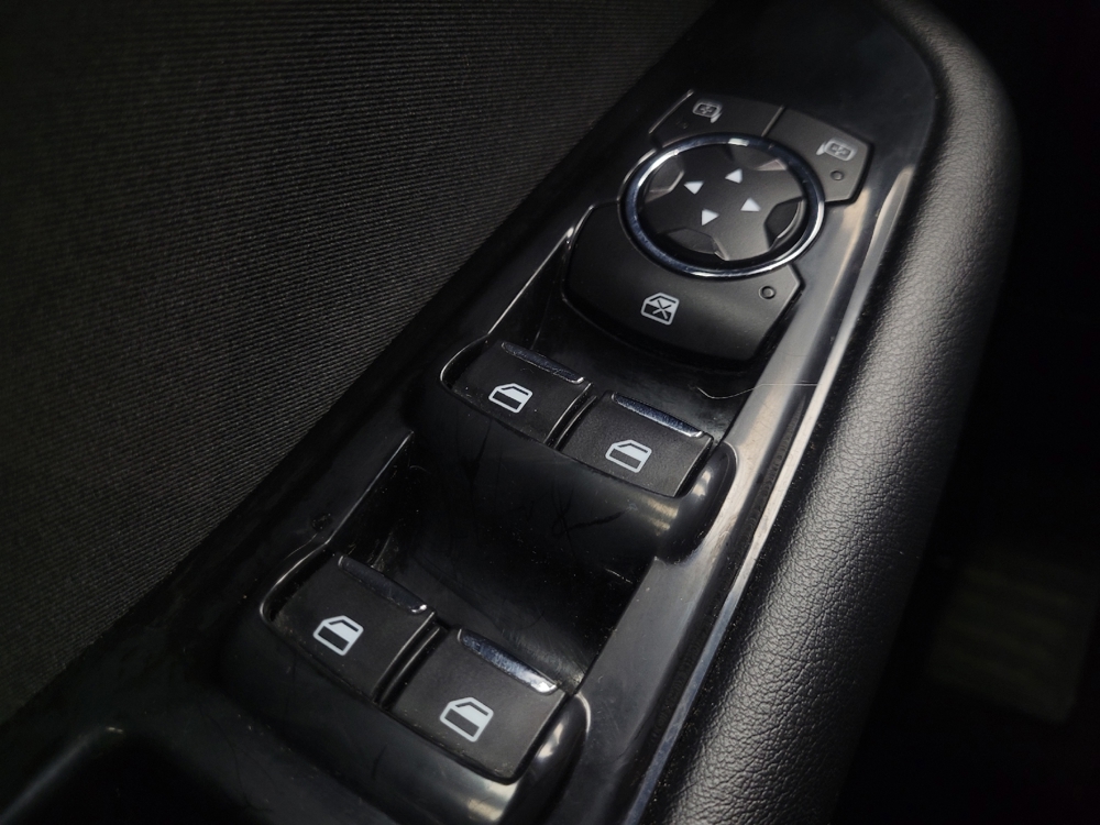 2017 Ford Edge SEL - Photo 21