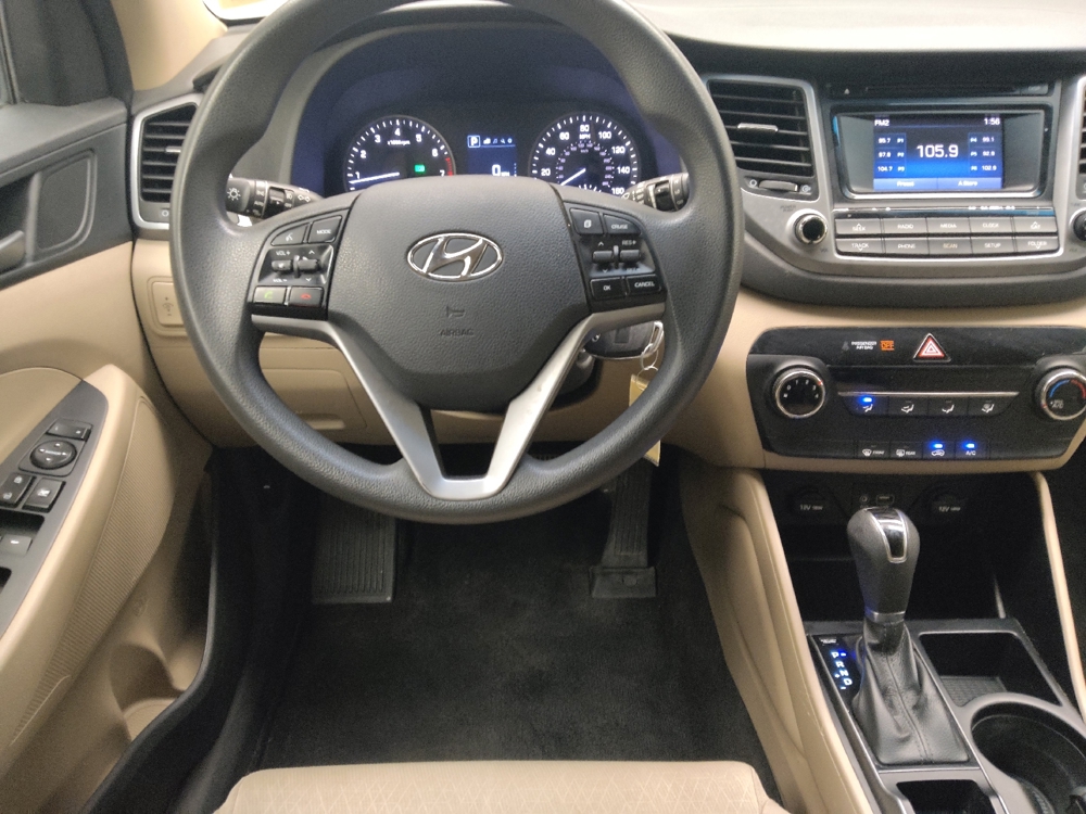 2017 Hyundai Tucson SE - Photo 17