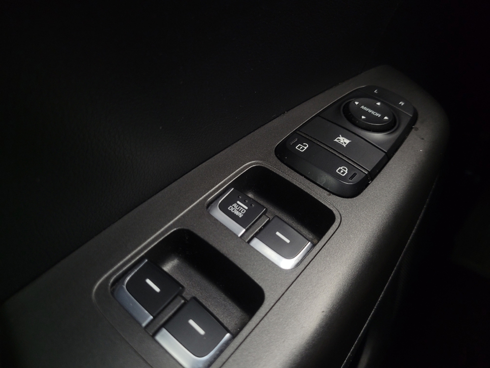 2021 Kia Sportage LX - Photo 21