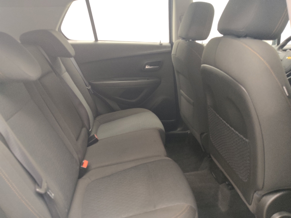 2017 Chevrolet Trax LS - Photo 15