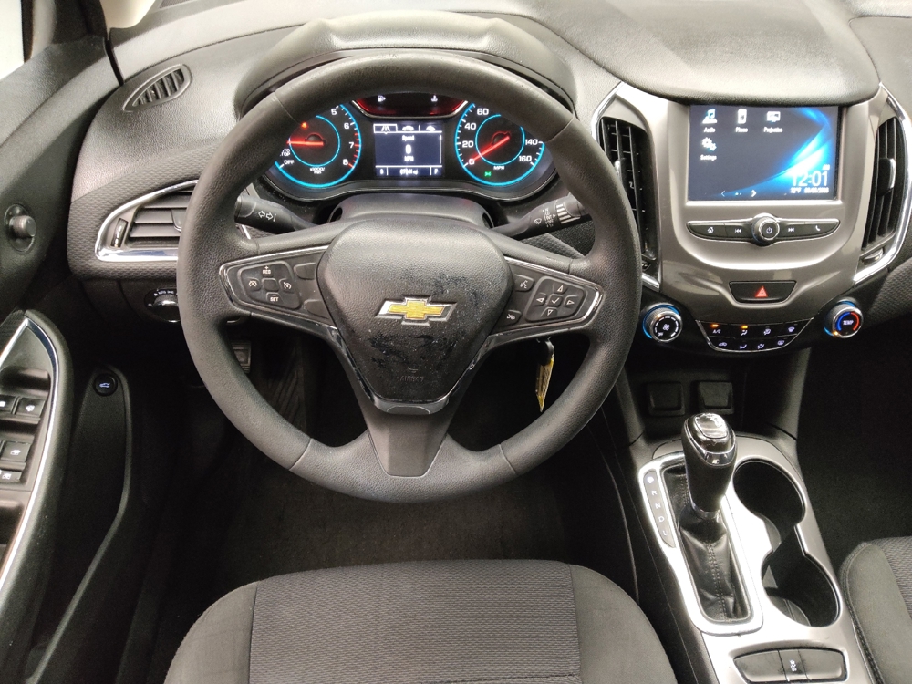 2017 Chevrolet Cruze LT - Photo 17