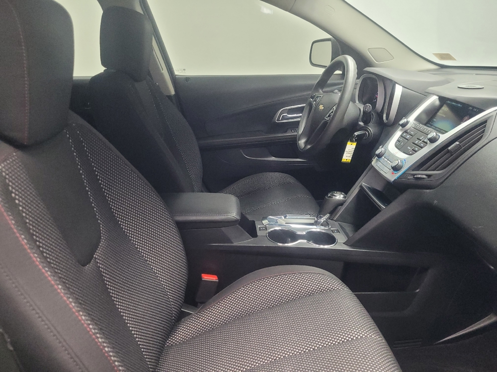 2016 Chevrolet Equinox LS - Photo 16