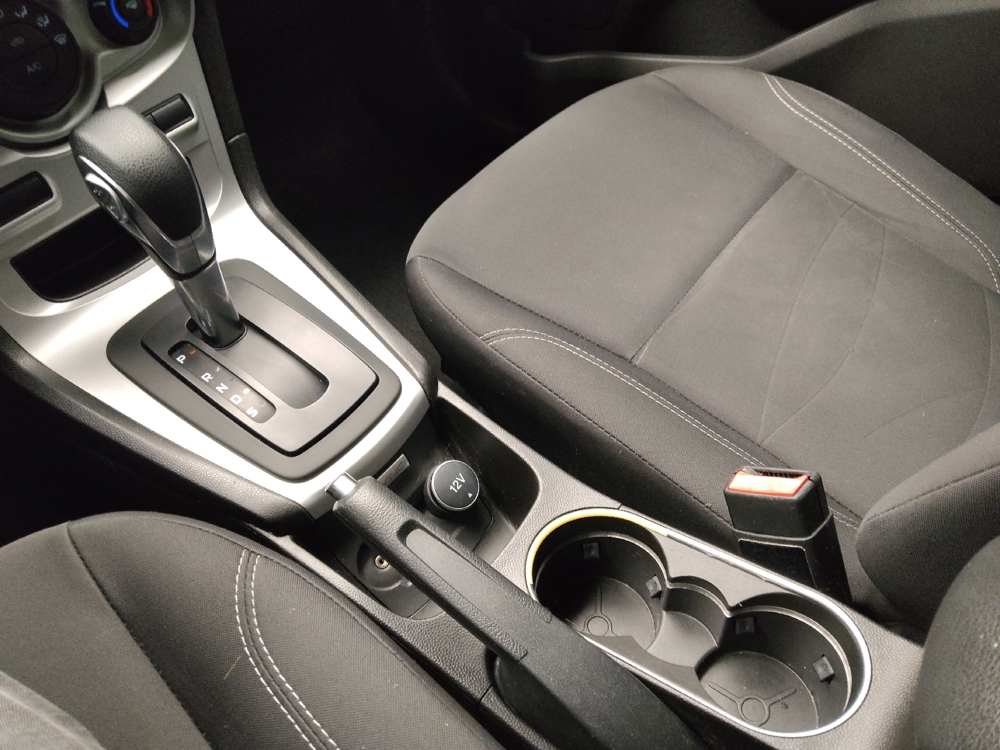 2018 Ford Fiesta SE - Photo 20