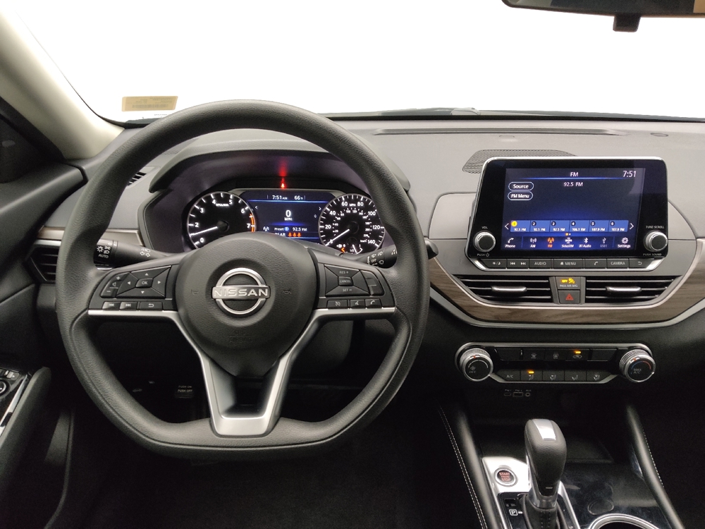 2023 Nissan Altima SV - Photo 17