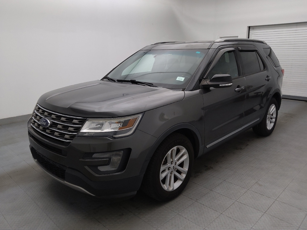 2017 Ford Explorer XLT's photo